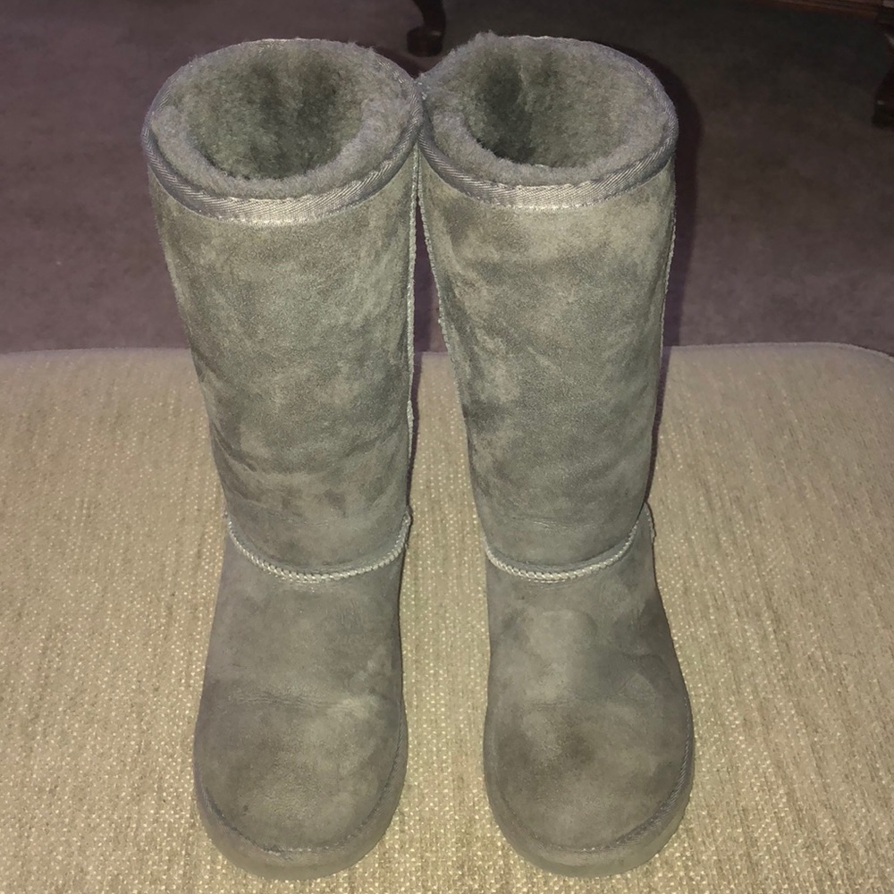 UGGS original tall girls grey size 3, used